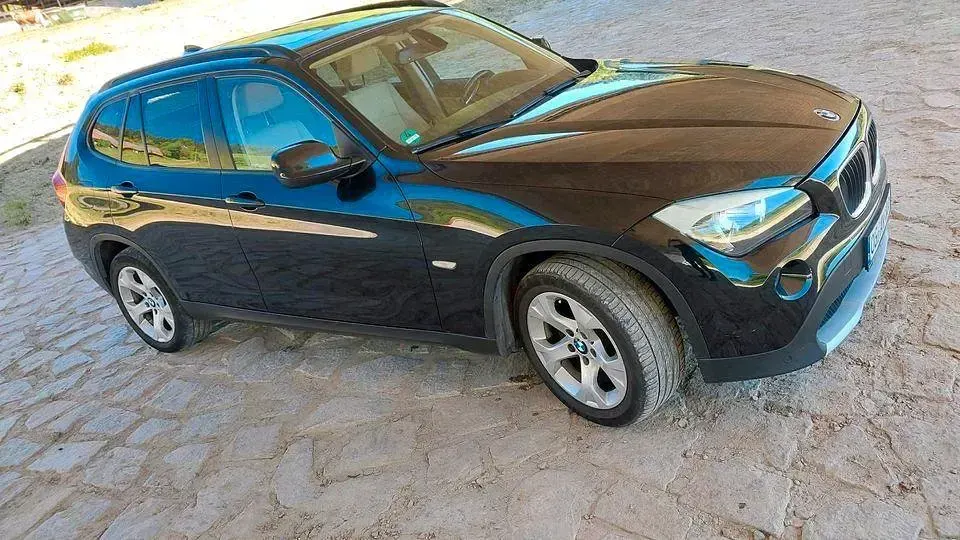 Second-hand BMW X1 177 CP (130 kW) 2010 Negru SUV
