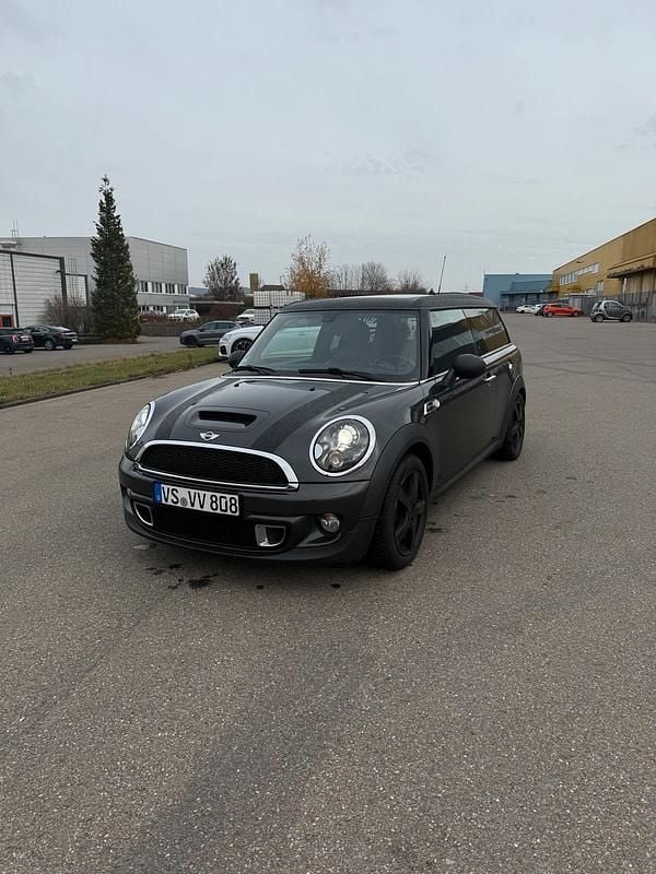 Grün Gebraucht 2011 Mini Cooper Clubman Kombi | 7.500 € - Bild 1/4