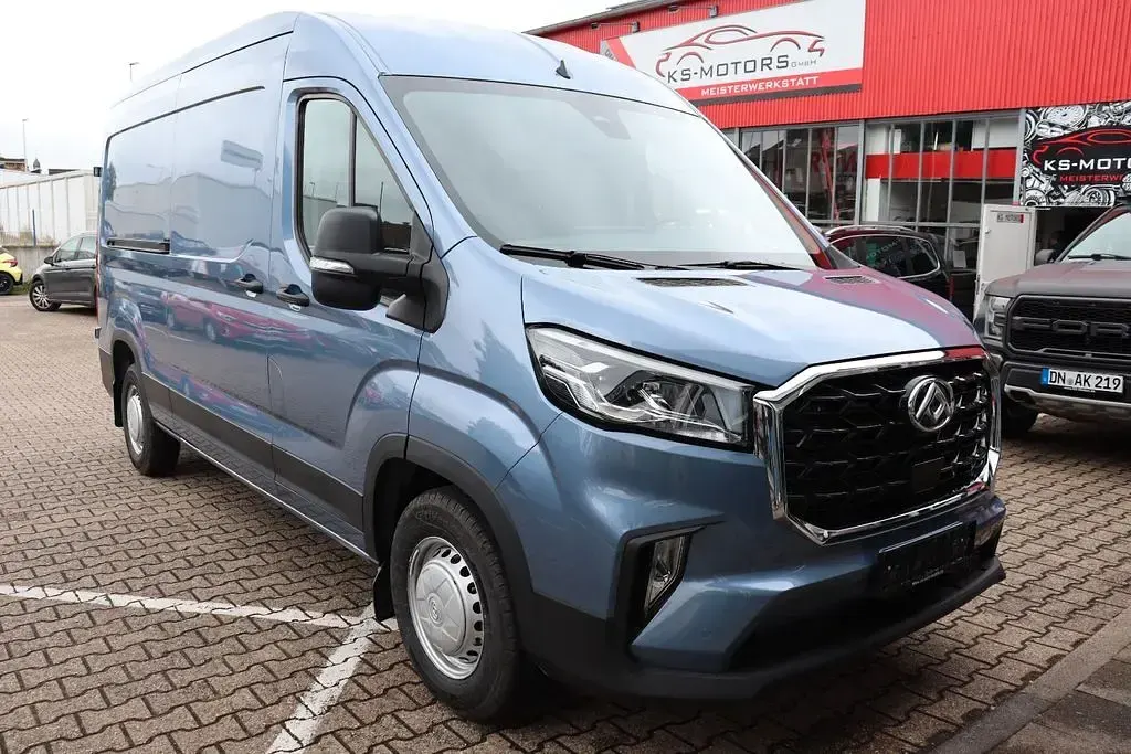 Neu Maxus V90 147 PS (108 kW) 2026 Blau Van