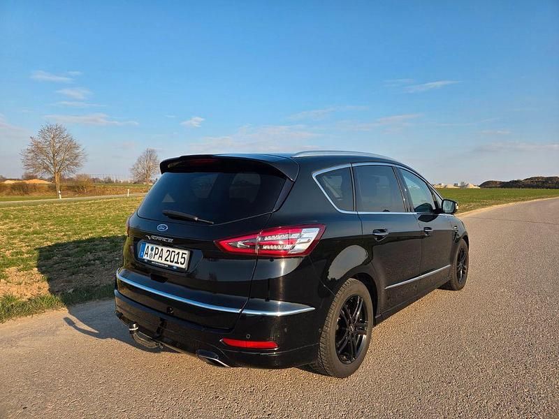 Gebraucht Ford S-MAX Vignale 209 PS (153 kW) 2017 Schwarz Van / Kleinbus