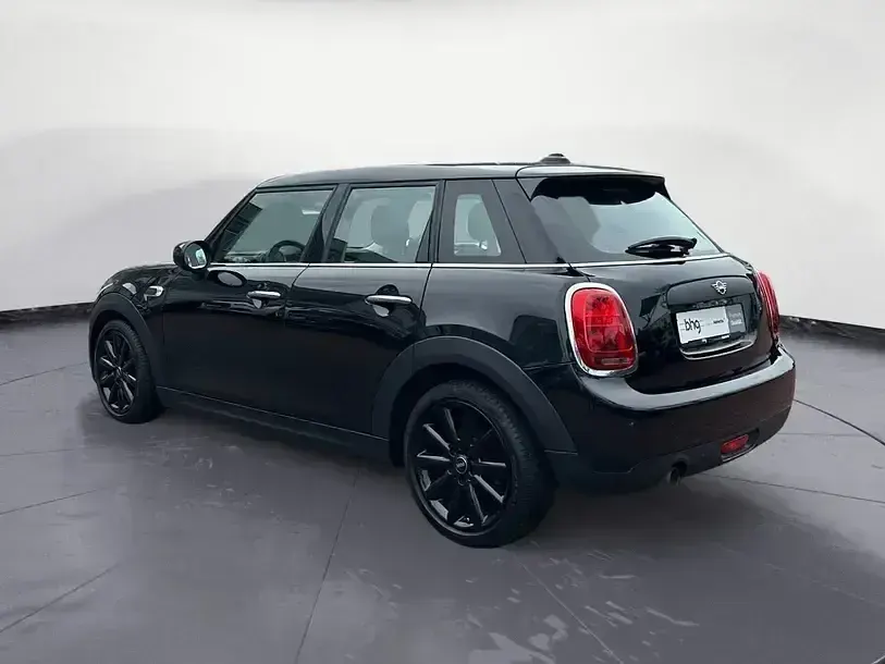 Occasion Mini ONE 102 PK (75 kW) 2020 Zwart Hatchback