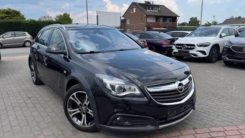 Karbonschw graphitschw midnigh Gebraucht 2015 Opel Insignia Country Tourer Basis Kombi | 7.700 € (Fairer Preis) - Bild 1/4