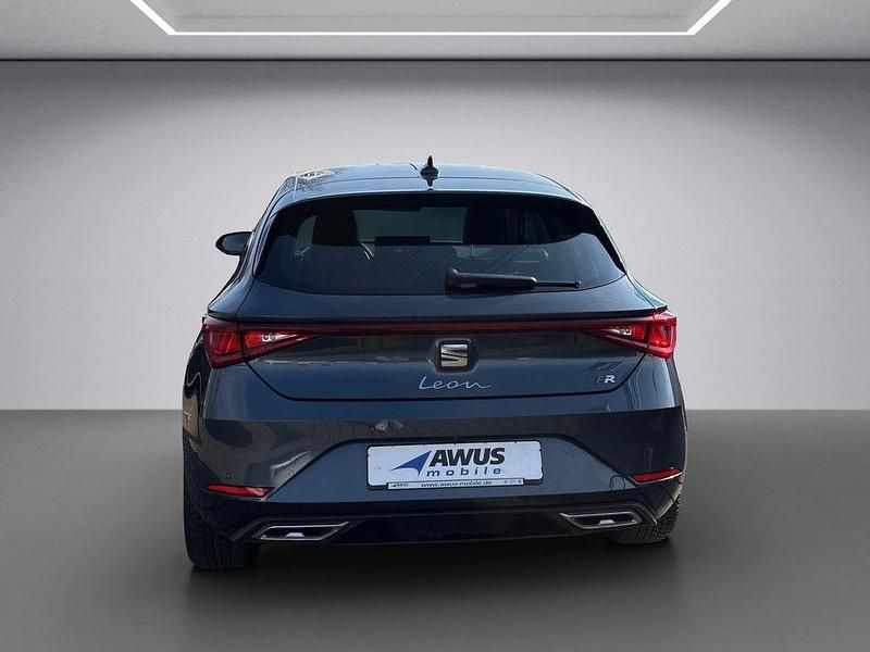 Gebraucht Seat Leon FR 150 PS (110 kW) 2025 Grau / magnetic grau (metallic) Limousine