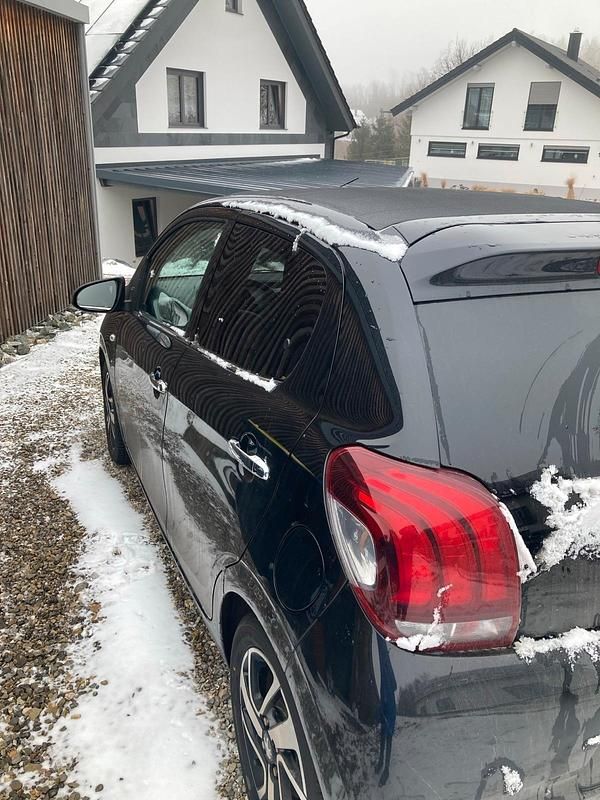 Gebraucht Peugeot 108 Allure 82 PS (60 kW) 2018 Schwarz Cabrio