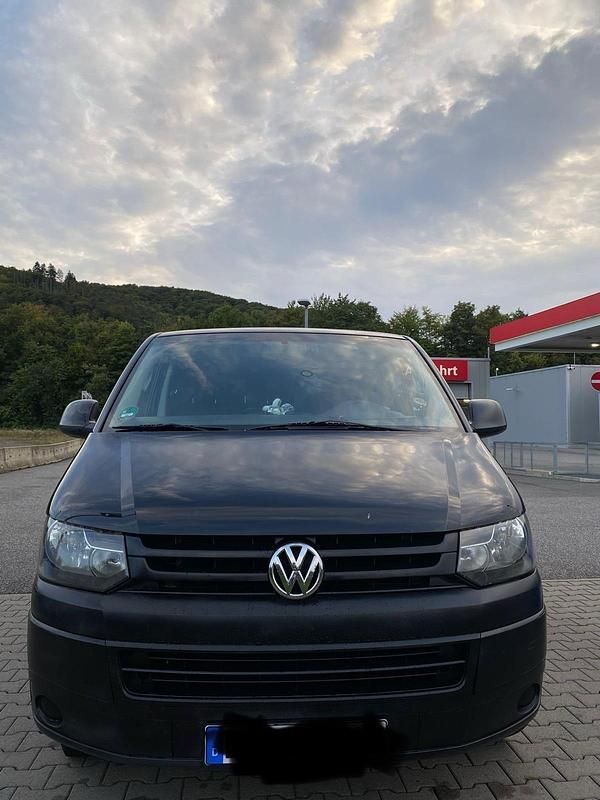 Schwarz Gebraucht 2013 VW T5 Van | 12.000 € (Fairer Preis) - Bild 1/4