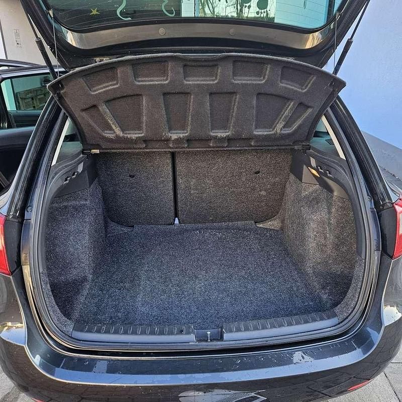 Grau Gebraucht 2010 Seat Ibiza ST Sport Kombi | 2.300 € (Guter Preis) - Bild 1/4