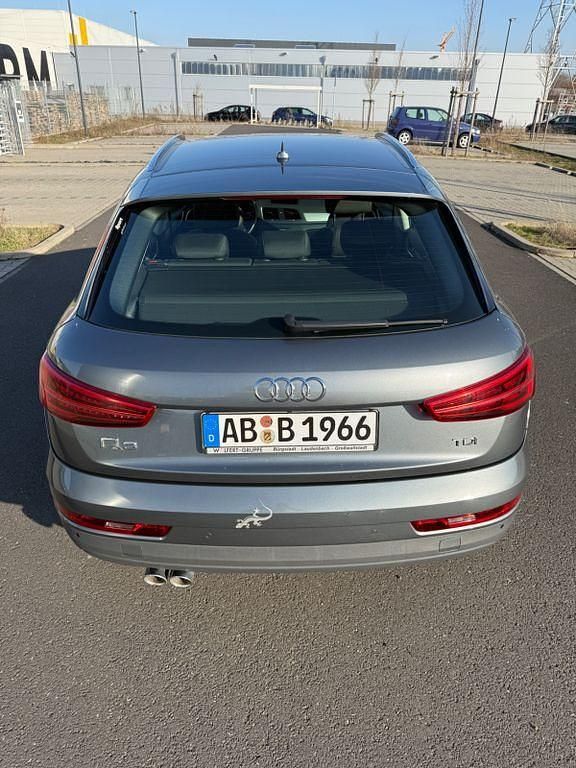 Gebraucht Audi Q3 Ambiente 150 PS (110 kW) 2016 Grau SUV