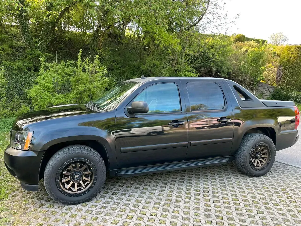 Usata Chevrolet Avalanche 320 CV (235 kW) 2007 Nero Pick-up