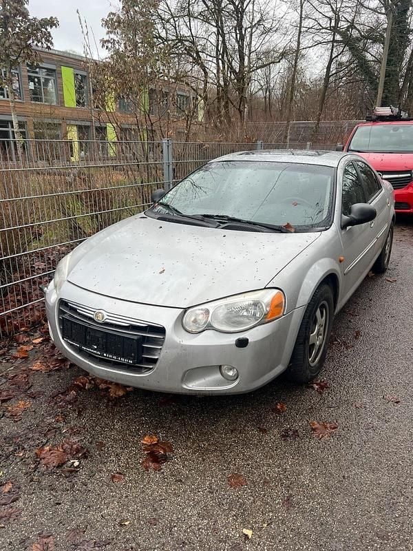 Silber Gebraucht 2004 Chrysler Sebring Limousine | 1.500 € - Bild 1/4