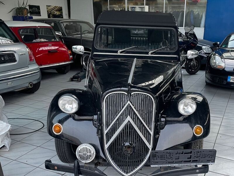 Schwarz Gebraucht 1976 Citroën 2CV Cabrio | 8.490 € - Bild 1/4
