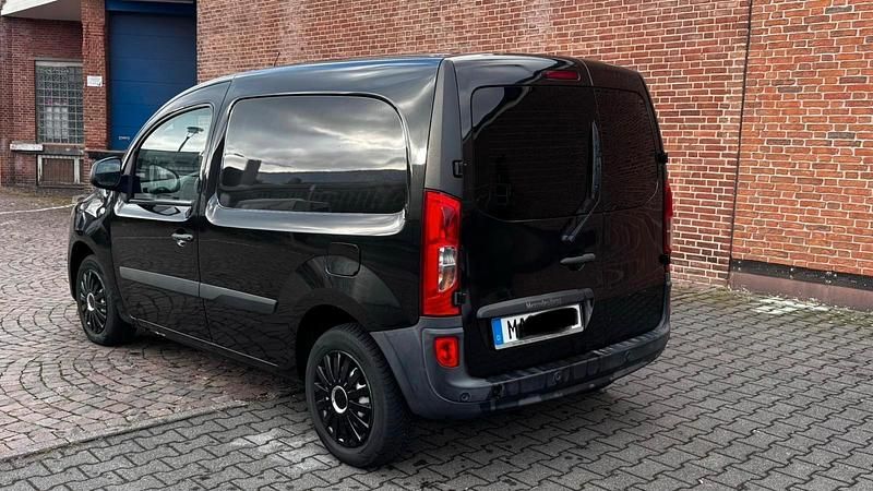 Gebraucht Mercedes Citan 112 114 PS (83 kW) 2016 Schwarz Limousine