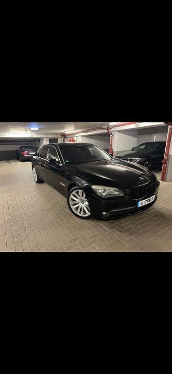 Gebraucht BMW 750L 409 PS (300 kW) 2009 Schwarz Limousine