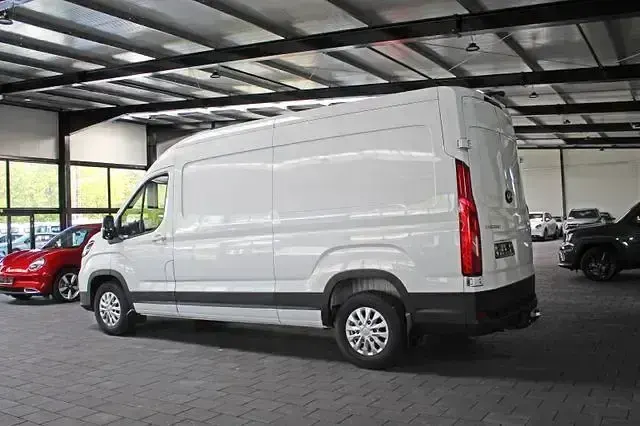 Używany Maxus V90 148 KM (108 kW) 2025 Biały Van