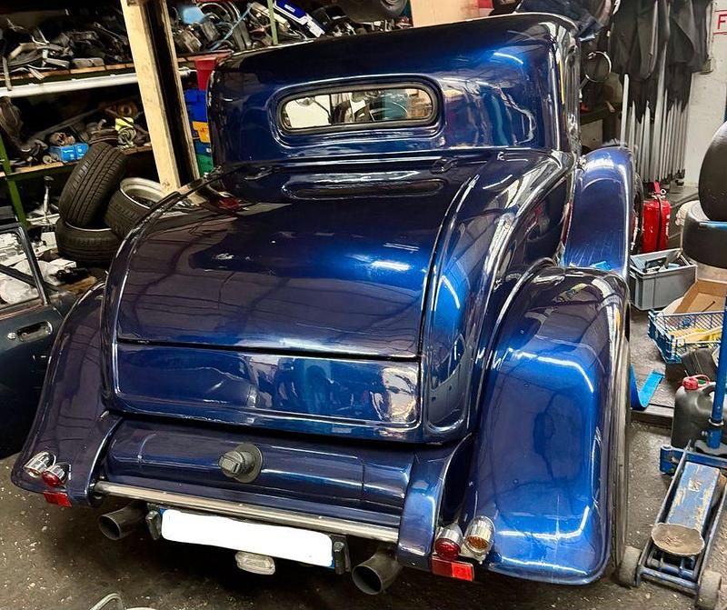 Gebraucht Ford V8 296 PS (217 kW) 1989 Blau