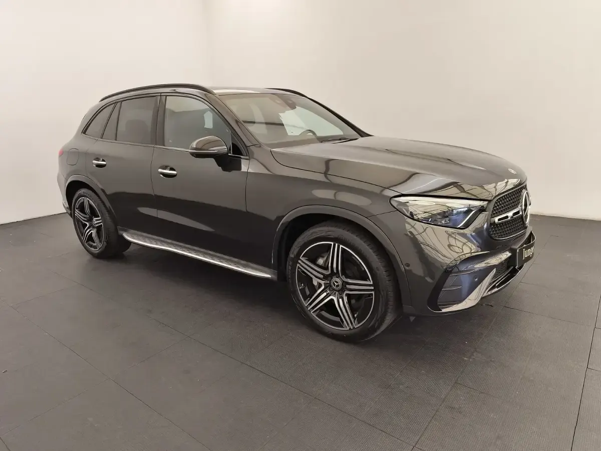 Gebraucht Mercedes GLC450 Premium 367 PS (269 kW) 2024 Metalliclack graphitgrau metallic SUV