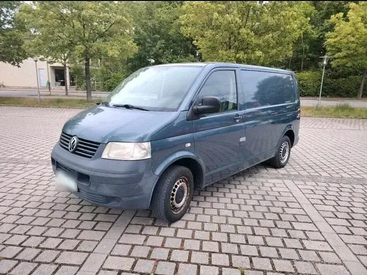 Gebraucht VW Multivan 102 PS (75 kW) 2010 Grau Van / Kleinbus