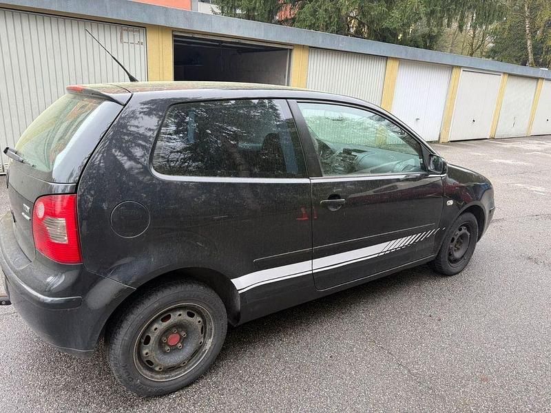 Gebraucht VW Polo Cricket 75 PS (55 kW) 2004 Schwarz Kleinwagen
