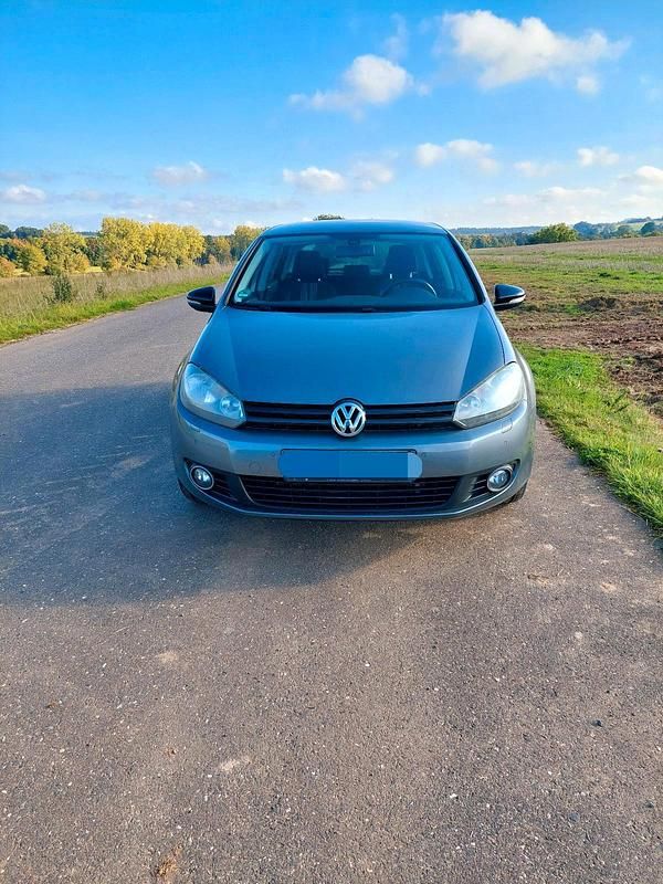 Grau Gebraucht 2012 VW Golf VI Match Limousine | 3.300 € (Superpreis) - Bild 1/4