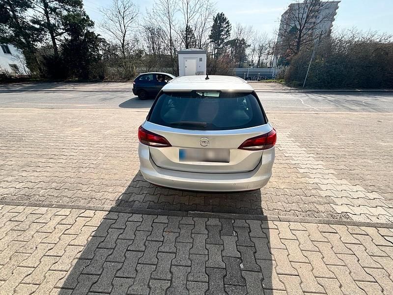 Gebraucht Opel Astra Innovation 110 PS (80 kW) 2018 Silber Kombi
