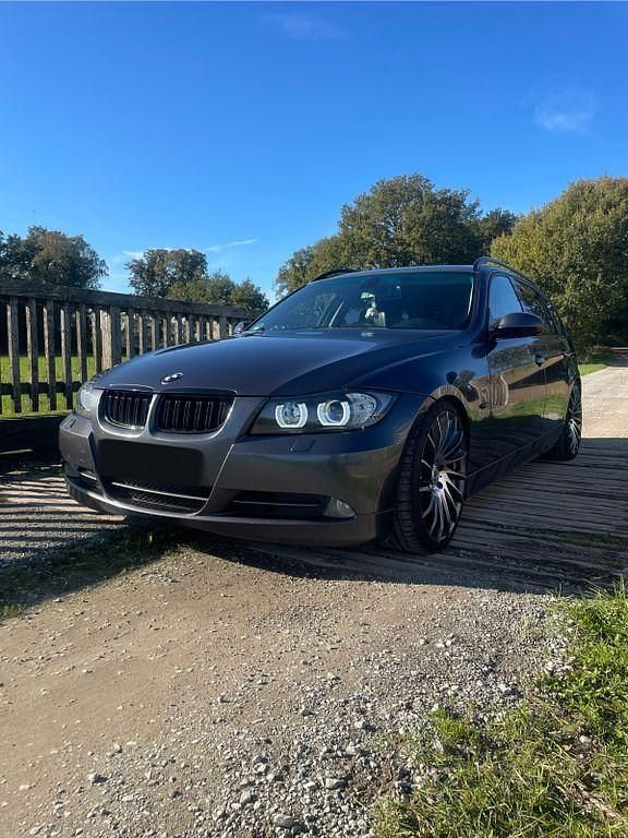 Gebraucht BMW 330 Performance 258 PS (189 kW) 2005 Grau Kombi