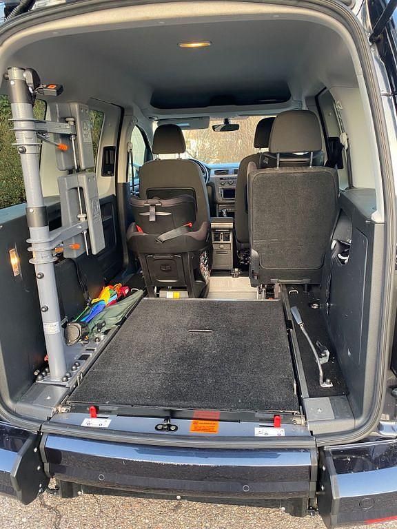 Gebraucht VW Caddy Comfortline 125 PS (91 kW) 2017 Blau Van / Kleinbus