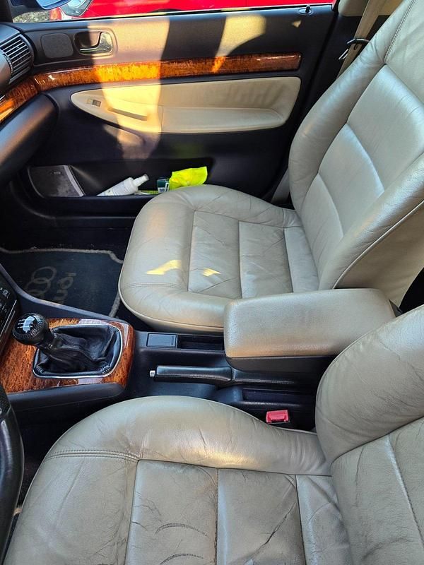 Gebraucht Audi A4 150 PS (110 kW) 2000 Blau Kombi