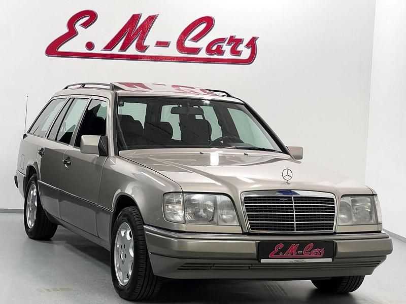 Gebraucht Mercedes E320 220 PS (161 kW) 1995 Gold Kombi