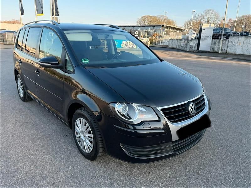 Gebraucht VW Touran 105 PS (77 kW) 2010 Schwarz Van / Kleinbus