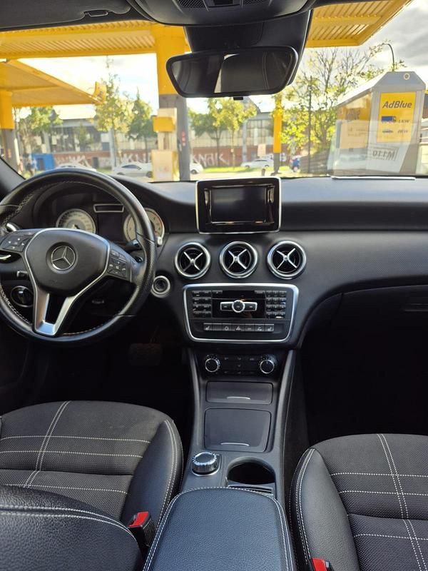 Gebraucht Mercedes A220 170 PS (125 kW) 2013 Weiß Kleinwagen