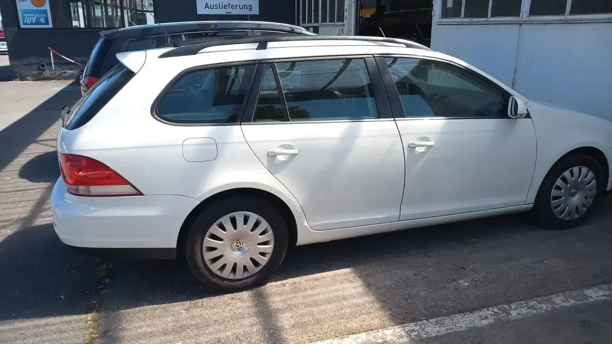 Gebraucht VW Golf VI 102 PS (75 kW) 2009 Weiß Kombi