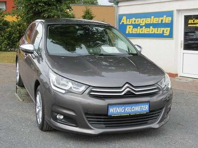 Grau Gebraucht 2016 Citroën C4 SELECTION Kleinwagen | 6.940 € (Fairer Preis) - Bild 1/4