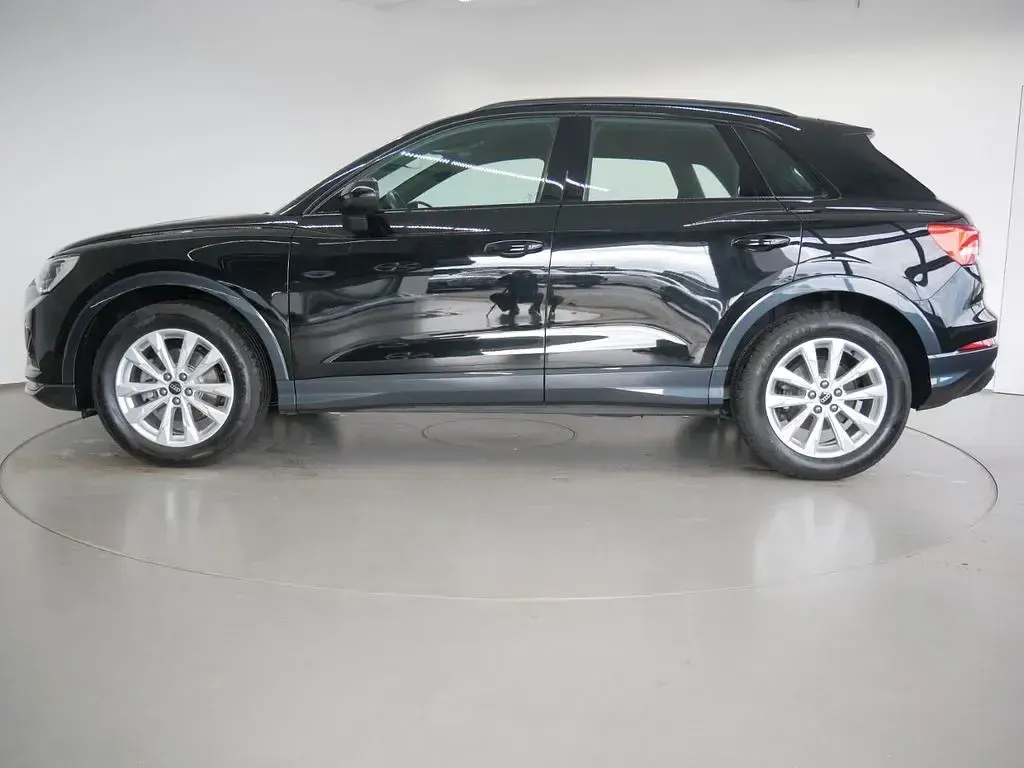 Gebraucht Audi Q3 Advanced Plus 150 PS (110 kW) 2023 Mythosschwarz metallic SUV