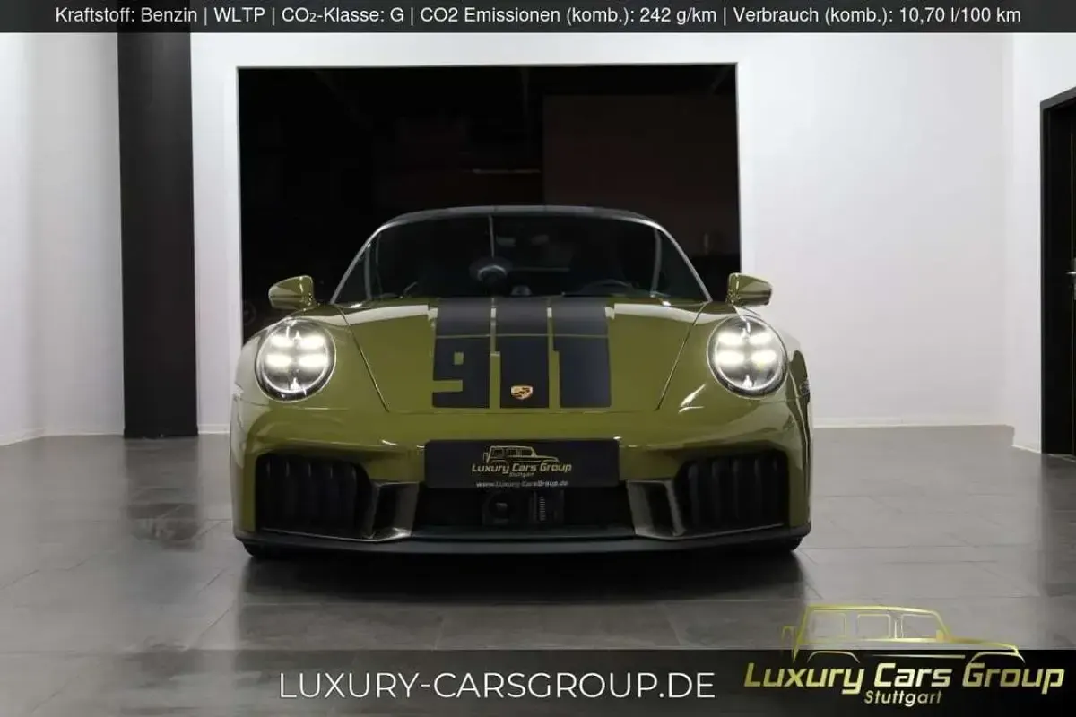 Gebraucht Porsche 992 541 PS (397 kW) 2026 Olive neo Cabrio