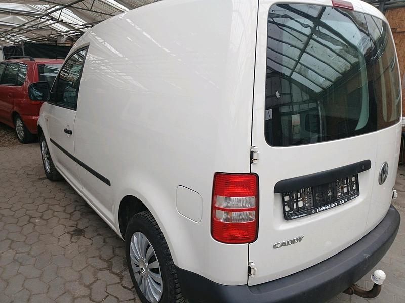 Gebraucht VW Caddy 102 PS (75 kW) 2012 Weiß Van / Kleinbus