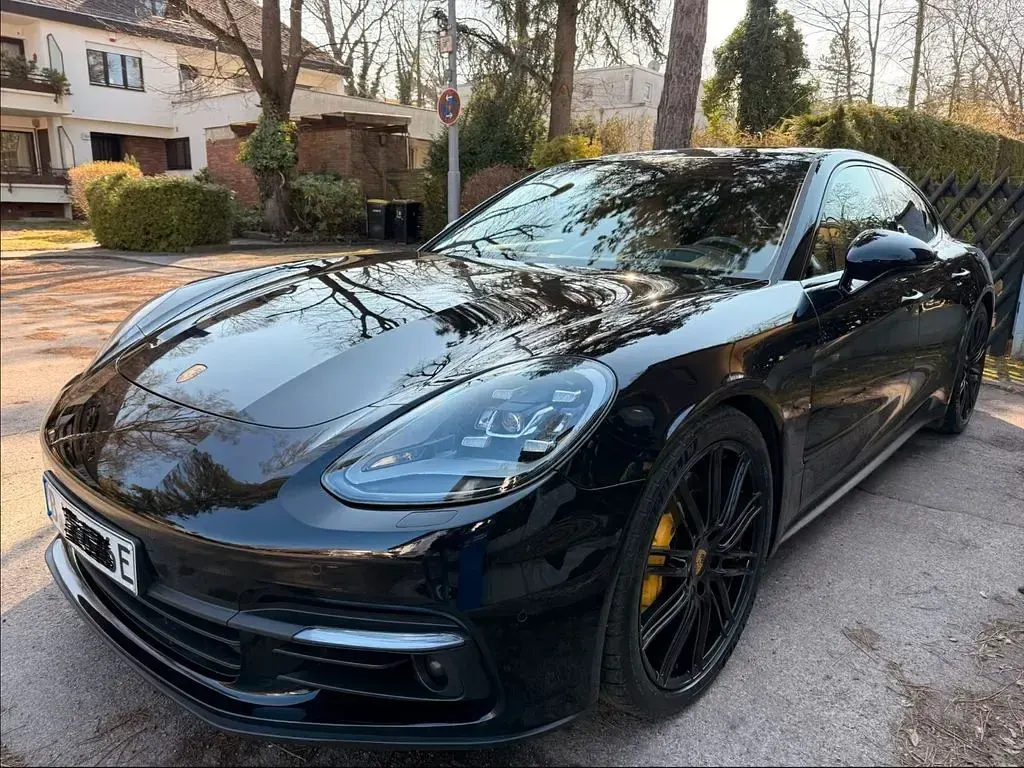 Gebraucht Porsche Panamera 462 PS (339 kW) 2019 Schwarz Kleinwagen