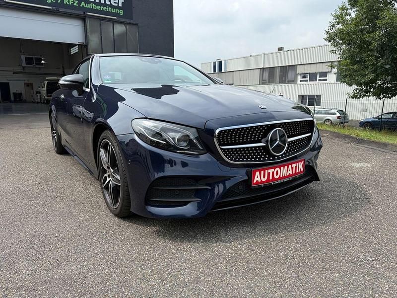 Gebraucht Mercedes E300 245 PS (180 kW) 2019 Blau Cabrio