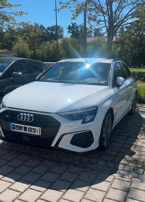 Weiß Gebraucht 2021 Audi S3 Kleinwagen | 33.300 € (Superpreis) - Bild 1/4