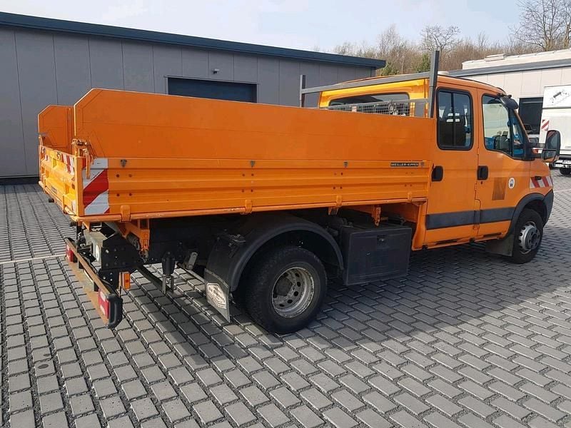 Gebraucht Iveco Massif 170 PS (125 kW) 2011 Orange Limousine