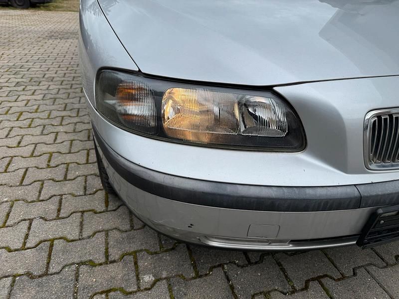 Gebraucht Volvo V70 140 PS (102 kW) 2002 Silber Kombi