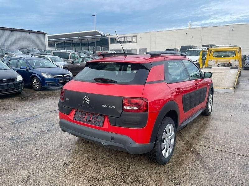 Gebraucht Citroën C4 Feel 82 PS (60 kW) 2015 Rot Limousine