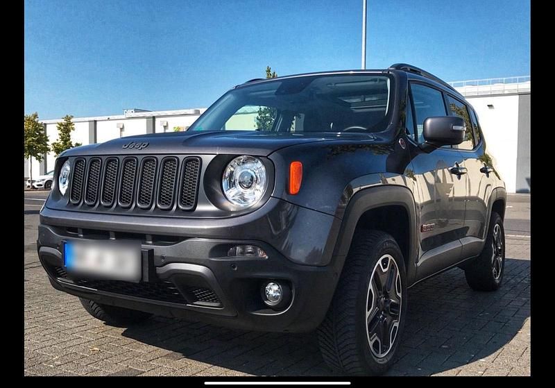 Gebraucht Jeep Renegade Trailhawk 170 PS (125 kW) 2016 Grau SUV