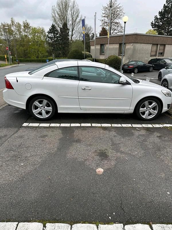 Gebraucht Volvo C70 150 PS (110 kW) 2011 Weiß Cabrio