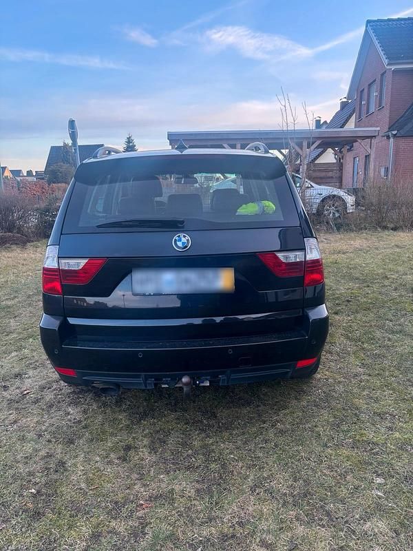Gebraucht BMW X3 177 PS (130 kW) 2010 Schwarz SUV