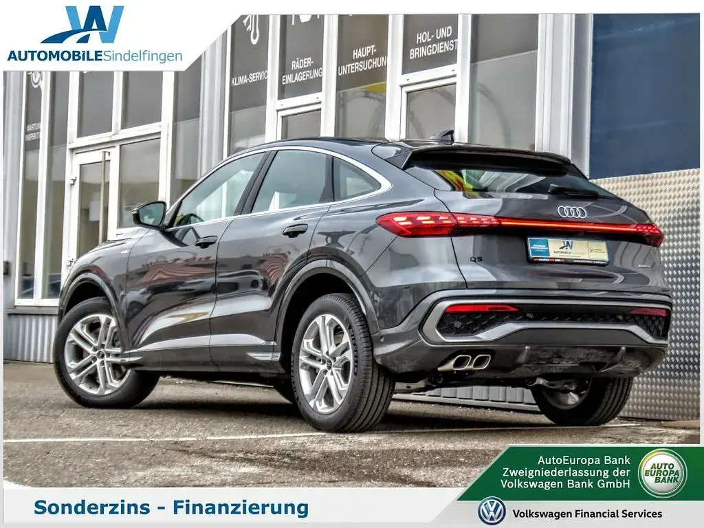 Neu Audi Q5 Sportback Sport 204 PS (150 kW) 2026 Grau SUV
