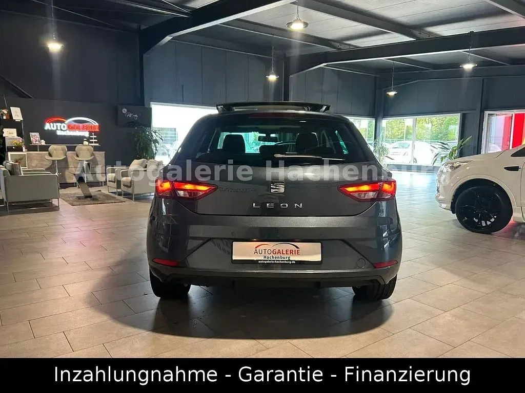 Usata Seat Leon Style 131 CV (96 kW) 2019 Grigio Berlina