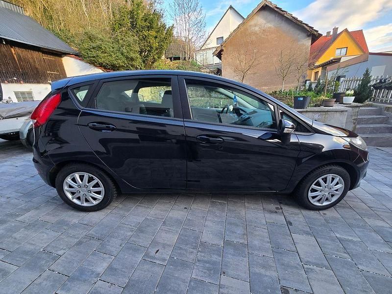 Gebraucht Ford Fiesta 60 PS (44 kW) 2009 Schwarz Kleinwagen