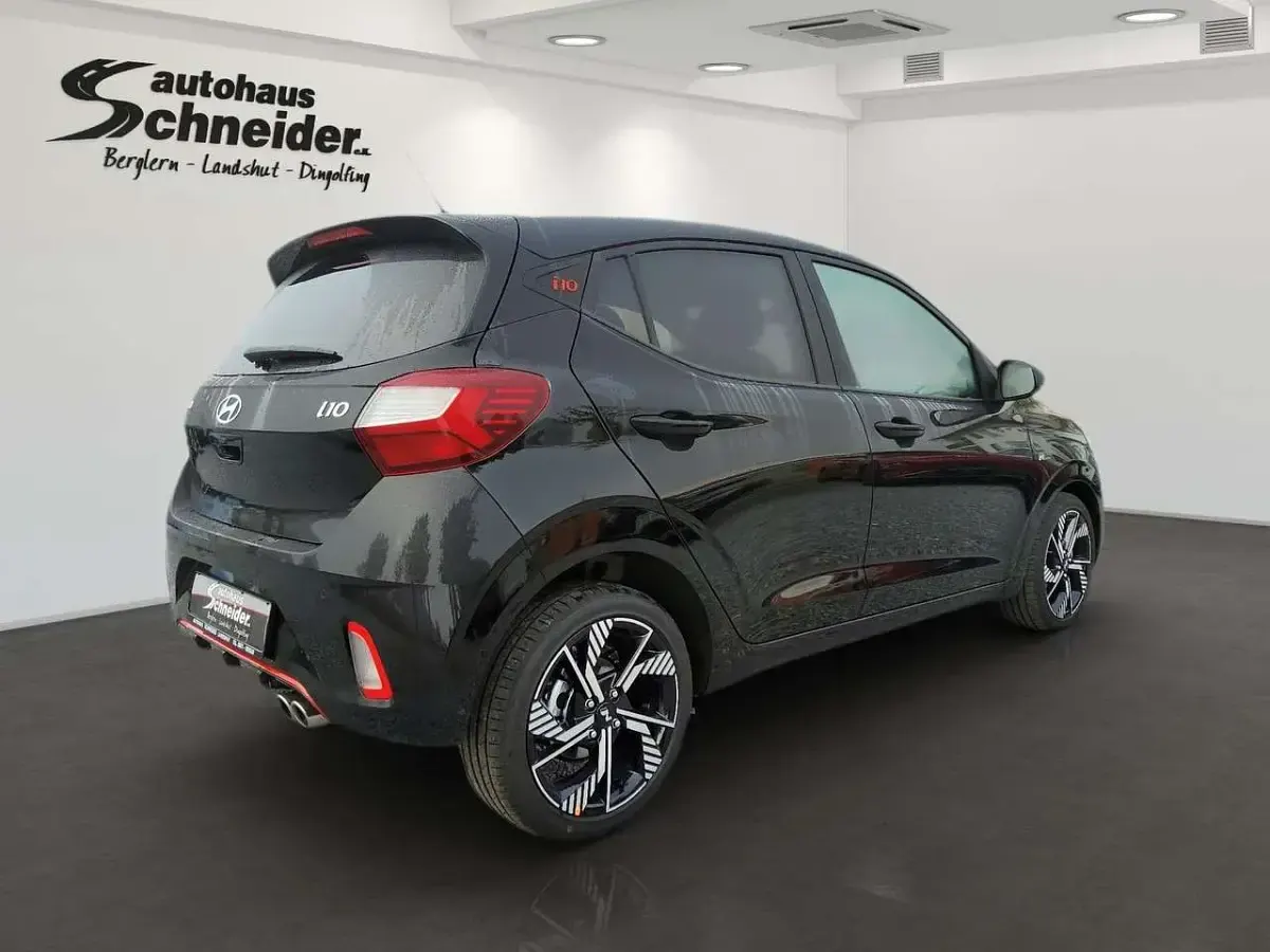 Neu Hyundai i10 N Line 90 PS (66 kW) 2025 Phantom black Kleinwagen