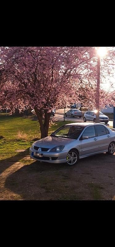 Silber Gebraucht 2005 Mitsubishi Lancer Limousine | 4.500 € (Etwas zu teuer) - Bild 1/4