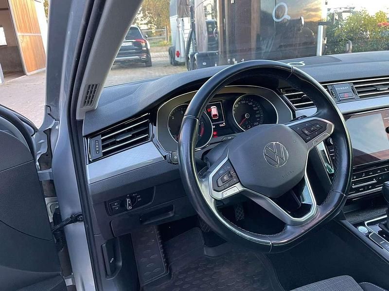 Gebraucht VW Passat 150 PS (110 kW) 2020 Limousine