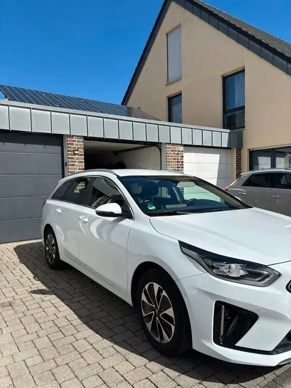 Gebraucht Kia Ceed Sportswagon Vision 141 PS (103 kW) 2021 Weiß Kombi